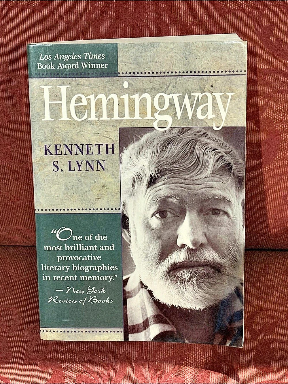 Hemingway by Kenneth S. Lynn Biography paper Book
Harvard University press #249